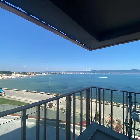 Paradiso 'в' 207 Two Bedroom