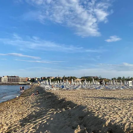 Апартаменти Paradiso 'в' 207 Two Bedroom *