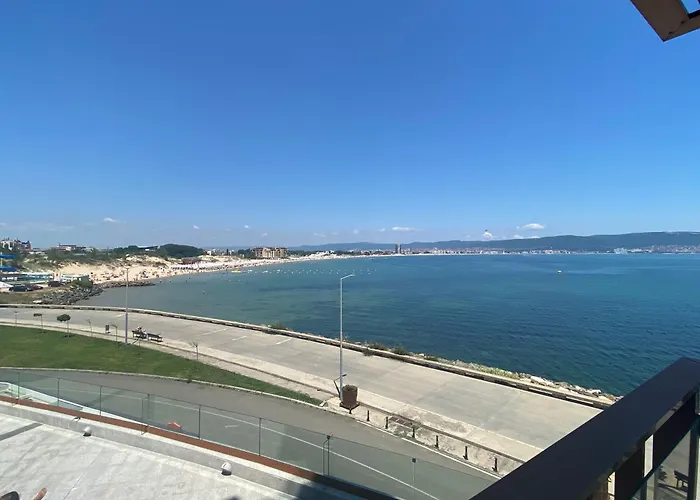 Paradiso 'в' 207 Two Bedroom 公寓