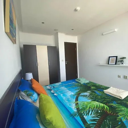 Paradiso 'в' 207 Two Bedroom Апартаменты