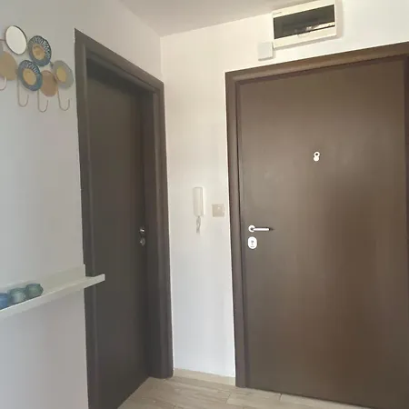 Paradiso 'в' 207 Two Bedroom 公寓 内塞伯尔