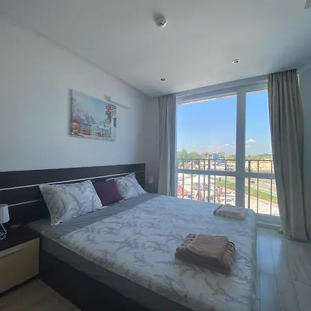 Paradiso 'в' 207 Two Bedroom * 内塞伯尔