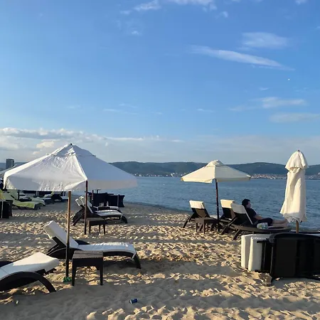 Paradiso 'в' 207 Two Bedroom Апартаменты