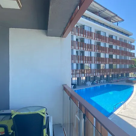 Апартаменты Paradiso 'в' 207 Two Bedroom