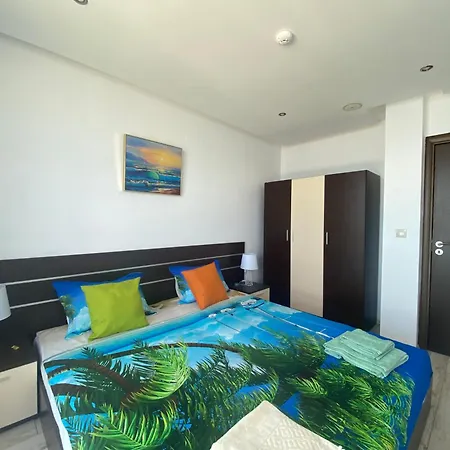 Апартаменты Paradiso 'в' 207 Two Bedroom Несебр