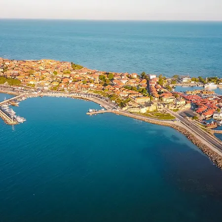 Апартаменты Paradiso 'в' 207 Two Bedroom Несебр