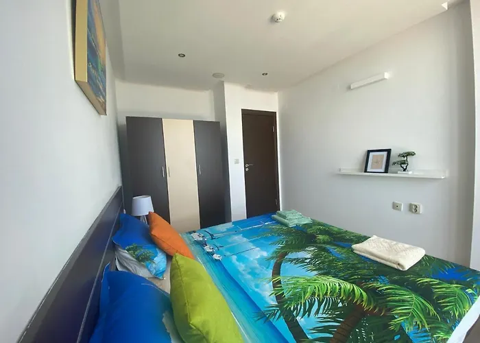 Paradiso 'в' 207 Two Bedroom Apartment