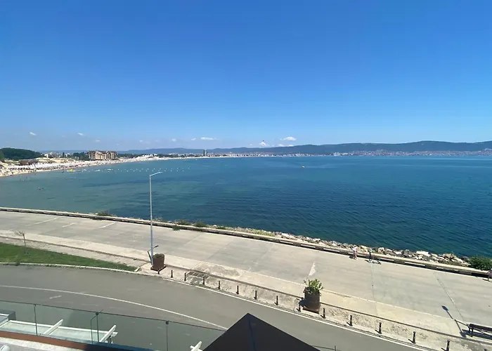 Paradiso 'в' 207 Two Bedroom Apartment