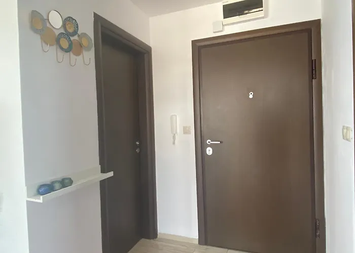 Paradiso 'в' 207 Two Bedroom Apartment Nesebar