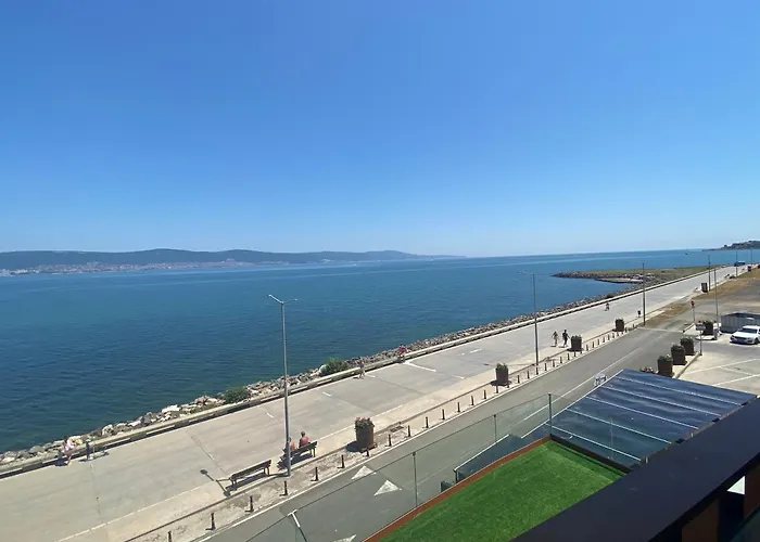 Paradiso 'в' 207 Two Bedroom Apartment Nesebar