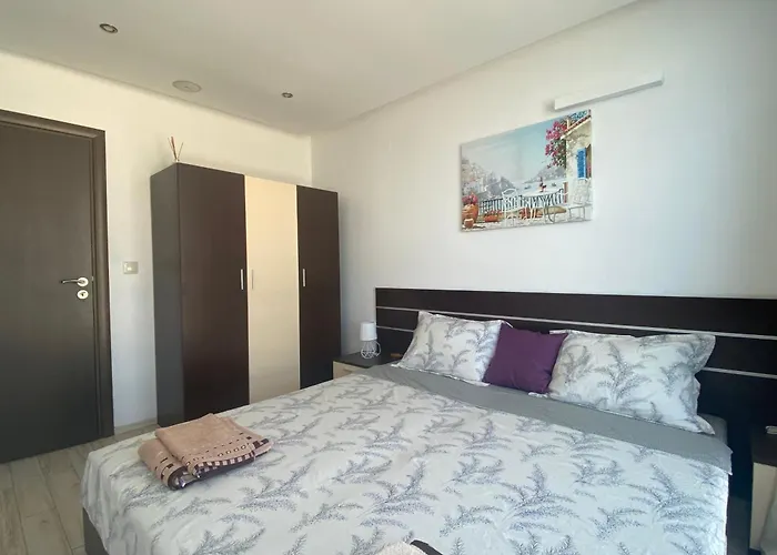 Paradiso 'в' 207 Two Bedroom Nesebar