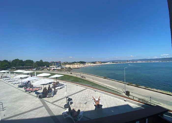 Paradiso 'в' 207 Two Bedroom Apartment Nesebar