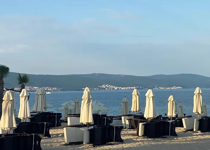 Paradiso 'в' 207 Two Bedroom Apartment